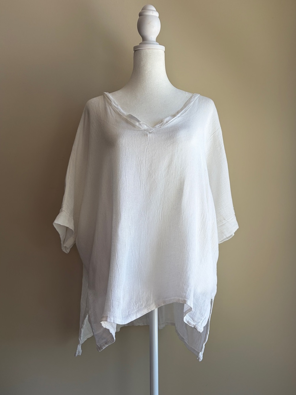 Nina Kendosa Women's Lightweight Sheer White V-Neck Tunic Top